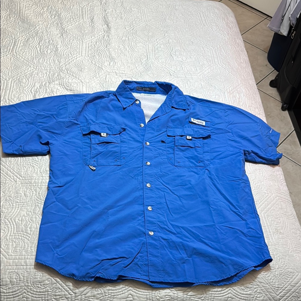 Columbia Men's Blue Short Sleeve Shirt